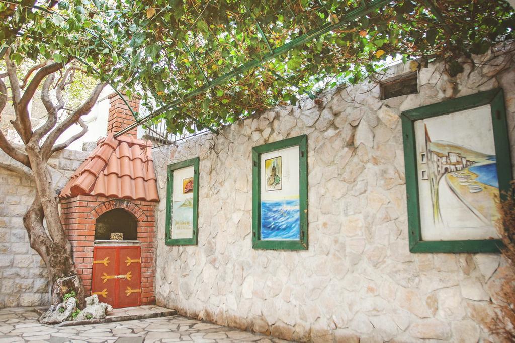 Apartment Romic Omiš Exterior foto